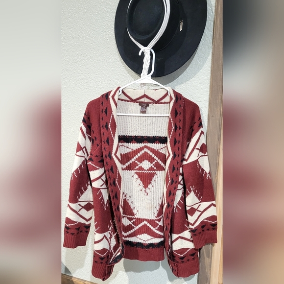 Escio Sweaters - Escio Aztec Cardigan- Size M